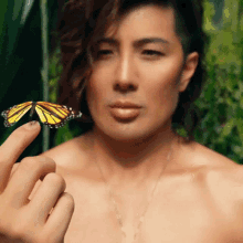 Holding Butterfly Guy Tang GIF - Holding Butterfly Guy Tang More2me Song GIFs