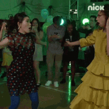 Dancing Darcy Marie Jarvis GIF - Dancing Darcy Marie Jarvis Mack Farth GIFs