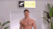 Arrivals Passing By GIF - Arrivals Passing By Wink GIFs
