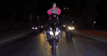 motociclistas peligroso arriesgado montar en moto motocicleta