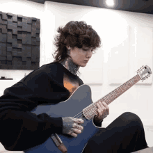 Playing Electric Guitar Tim Henson GIF - Playing Electric Guitar Tim Henson Change Chords Quickly GIFs