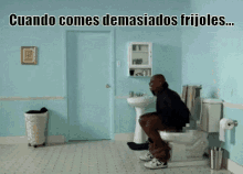 Dave Chapelle Baño Gases Frijoles GIF - Dave Chapelle Cuando Comes Muchos Frijoles GIFs