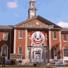 Clown College Ldr GIF - Clown College Ldr GIFs