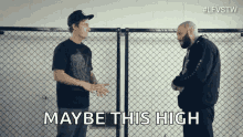 This Tall Size GIF - This Tall Size Explaining GIFs