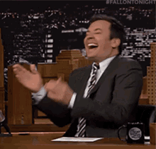 Jimmy Fallon Laugh GIF - Jimmy Fallon Laugh Lol GIFs