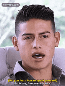 [did You Learn How To Speak German?)Each Day, I Understand Less..Gif GIF - [did You Learn How To Speak German?)Each Day I Understand Less. James Rodríguez GIFs