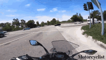 Turn Right Motorcyclist Magazine GIF - Turn Right Motorcyclist Magazine Motorcycle Ride GIFs