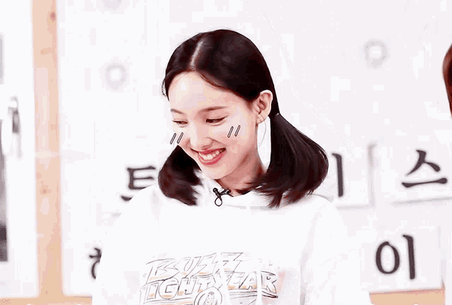 Nayeon Twice Gif Nayeon Twice Kpop Discover Share Gifs