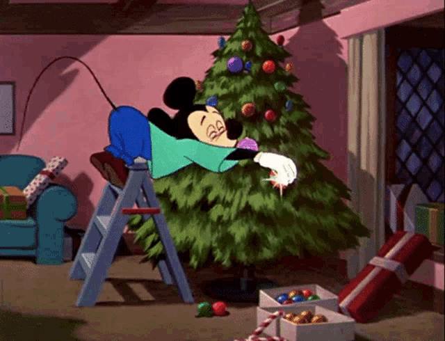 Mickey Mouse Christmas Tree GIF - Mickey Mouse Christmas Tree Xmas Tree -  Discover amp Share GIFs