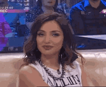 maya berovic turbofolk aplauz clapping