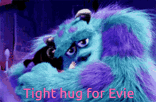 Evie Hug GIF - Evie Hug GIFs