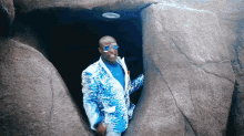 swinging arm alex boye im alive song dance moves dancing swinging arm alex boye im alive song dance moves dancing