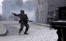 Band Of Brothers Carentan GIF - Band Of Brothers Carentan Dday GIFs