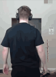 Ludwig Spin GIF - Ludwig Spin Turn Around GIFs