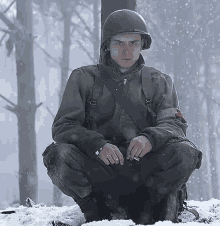 Band Of Brothers Medic GIF - Band Of Brothers Medic GIFs