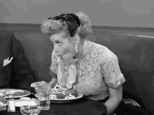 Too Much On My Plate GIF - Hungry Eating Ravenous GIFs