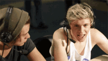 Niall Horan Harry Styles GIF - Niall Horan Harry Styles One Direction GIFs
