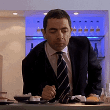Mr Bean Rowan Atkinson GIF - Mr Bean Rowan Atkinson Britcoms GIFs