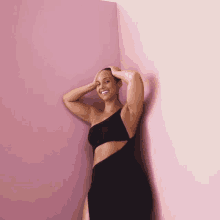 Pose Alicia Keys GIF - Pose Alicia Keys Bustle GIFs