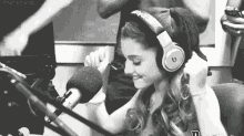 Listening To Music GIF - Listening To Music Ariana Grande GIFs