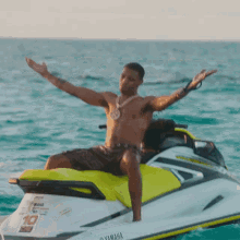 Arms Up A Boogie Wit Da Hoodie GIF - Arms Up A Boogie Wit Da Hoodie Playa Song GIFs