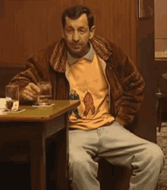 Trunk Langeweile GIF Trunk Langeweile Discover & Share GIFs