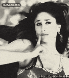 Sallu-queen.Tumblr1018.Gif GIF - Sallu-queen.Tumblr1018 Kareena Kapoor Face GIFs