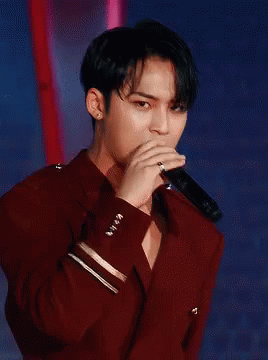 Seventeen Kim Mingyu GIF - Seventeen Kim Mingyu Hot - Discover &amp; Share GIFs
