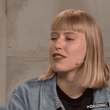 Confused Interview GIF - Confused Interview Singer GIFs