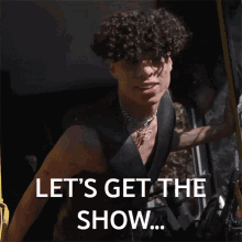 Lets Get The Show Started Larray GIF - Lets Get The Show Started Larray Streamys Awards Ceremony GIFs