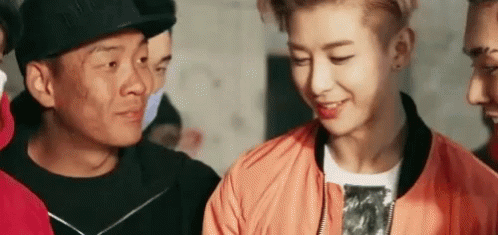 Yixuan Uniq GIF - Yixuan Uniq Kpop - Discover & Share GIFs