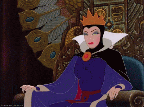 Queen DisneGal Gadot Bakal Perankan Evil Queen dalam Film Live-Action 'Snow White'y GIFs | Tenor