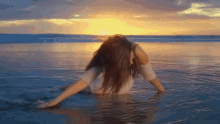 Enjoying The Beach Shania Twain GIF - Enjoying The Beach Shania Twain Forever And For Always Song GIFs