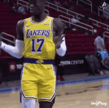 [Image: lakers-dennis-schroder.gif]