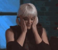 I Cant Hold It Together GIF - I Cant Hold It Together Im Losing It GIFs