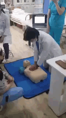 Doctor Slap Dummy While Doing Cpr GIF - Doctor Slap Dummy While Doing Cpr GIFs