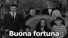 Famiglia Addams Buona Fortuna In Bocca Al Lupo Siamo Tutti Con Te GIF - Addams Family Good Luck Luck GIFs