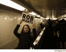 Rob Wants To Give You A High Five Get Ready GIF - Rob Wants To Give You A High Five Rob High Five GIFs
