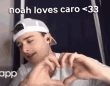Noah Loves Caro Noah Schnapp GIF - Noah Loves Caro Noah Schnapp Ily GIFs