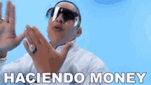 Haciendo Money Daddy Yankee GIF - Haciendo Money Daddy Yankee El Pony GIFs