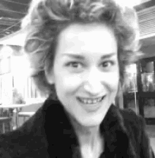 Anita Bizetic Turbofolk GIF - Anita Bizetic Turbofolk Smile GIFs
