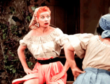 Lucille Ball I Love Lucy GIF - Lucille Ball I Love Lucy Grape Stomping Fight GIFs