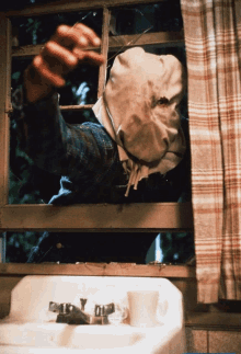Jason Voorhees Friday The13th Part2 GIF - Jason Voorhees Friday The13th Part2 1981 GIFs