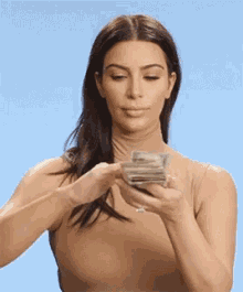 Money Rain Kim Kardashian GIF - Money Rain Kim Kardashian Cash GIFs