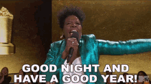 Good Night And Have A Good Year Leslie Jones GIF - Good Night And Have A Good Year Leslie Jones Bye GIFs