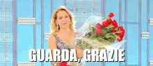 Barbara D'Urso Grazie Mille Ti Ringrazio Guarda Commossa Fiori Bouquet Applausi GIF - Thank You Italian Tv Show Moved GIFs