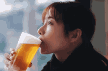 Ishihara Satomi Beer GIF - Ishihara Satomi Beer Drinking GIFs