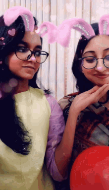 twins sarah zarin filter smile eyeglasses