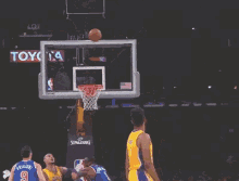 nick-young-3point-miss.gif