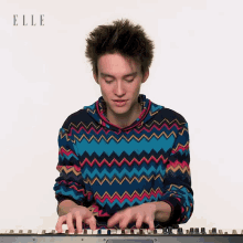 Playing Keyboard Jacob Collier GIF - Playing Keyboard Jacob Collier Elle GIFs